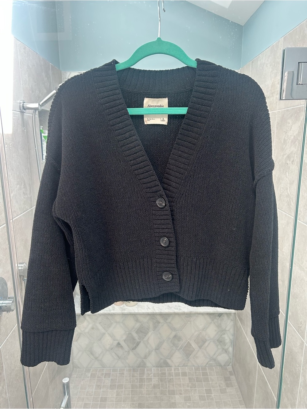 Abercrombie & Fitch Black Chunky V-Neck Button Cardigan